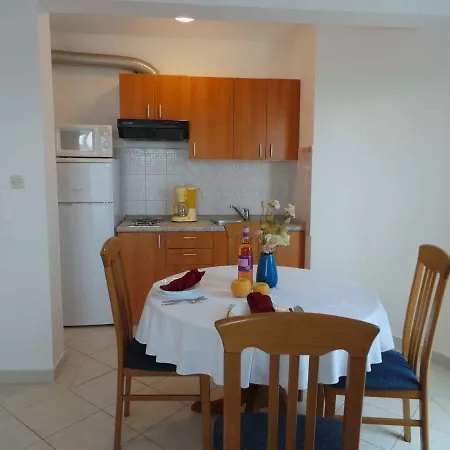 Appartement Apartments In Sabunike/Zadar Riviera 7980 Nin
