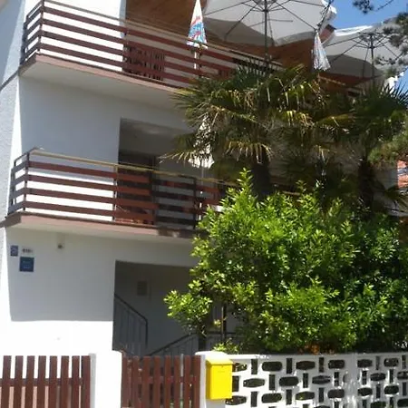 Appartement Apartments In Sabunike/Zadar Riviera 7980 Nin